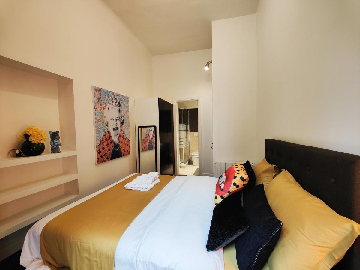 Apartment Designed Pop 2 Bedrooms, 2 Baths In Center - Wifi, Ac, Steps From Subway M1 And M2, Station And Airport Connected