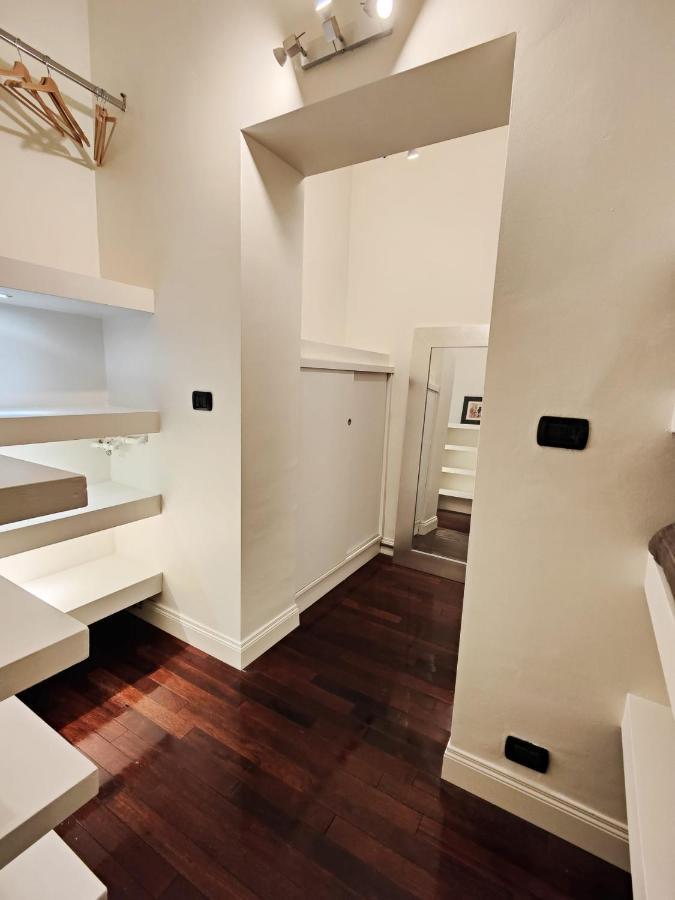 Apartment Designed Pop 2 Bedrooms, 2 Baths In Center - Wifi, Ac, Steps From Subway M1 And M2, Station And Airport Connected Mailand